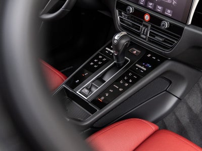 2026 Porsche Macan Macan T