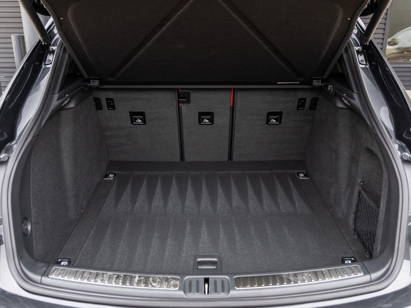 2026 Porsche Macan Macan T