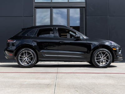 2026 Porsche Macan Macan