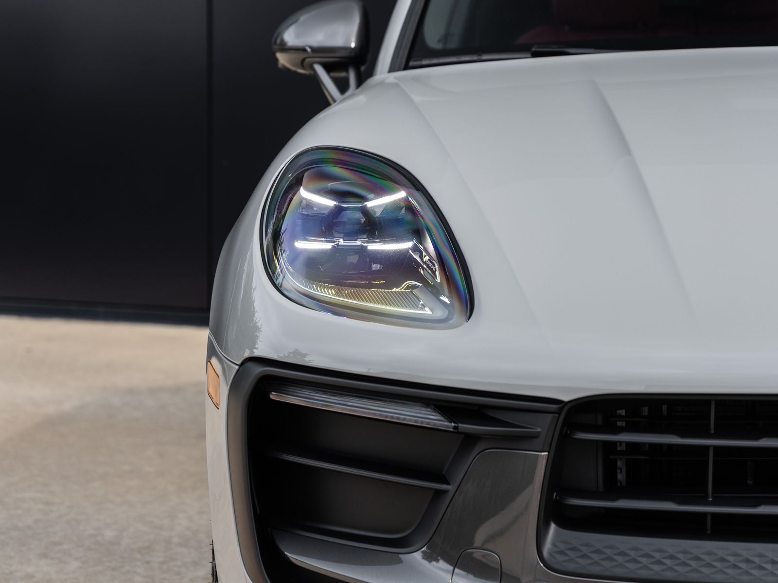 2026 Porsche Macan T