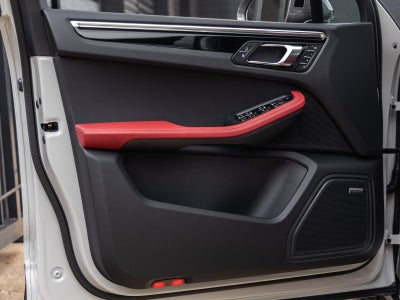 2026 Porsche Macan T