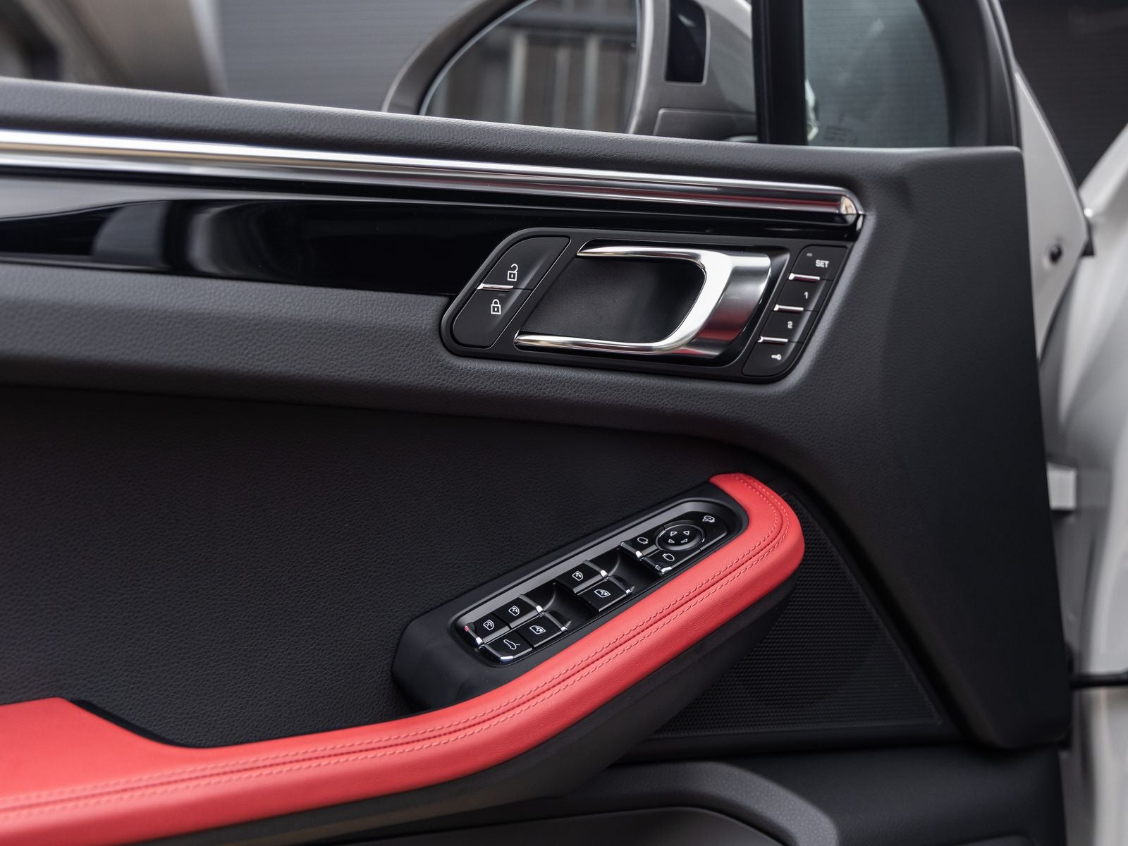 2026 Porsche Macan T
