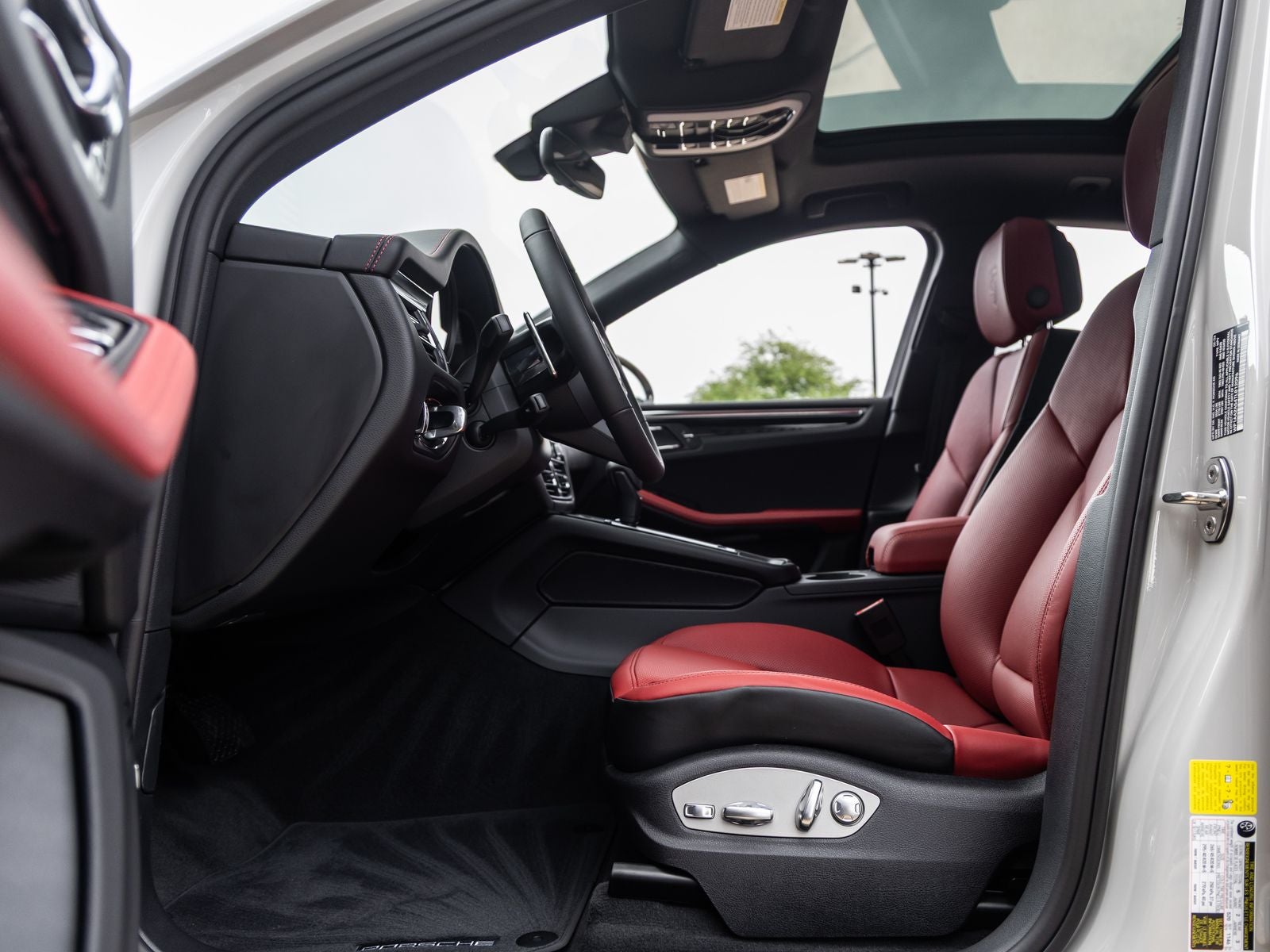 2026 Porsche Macan T