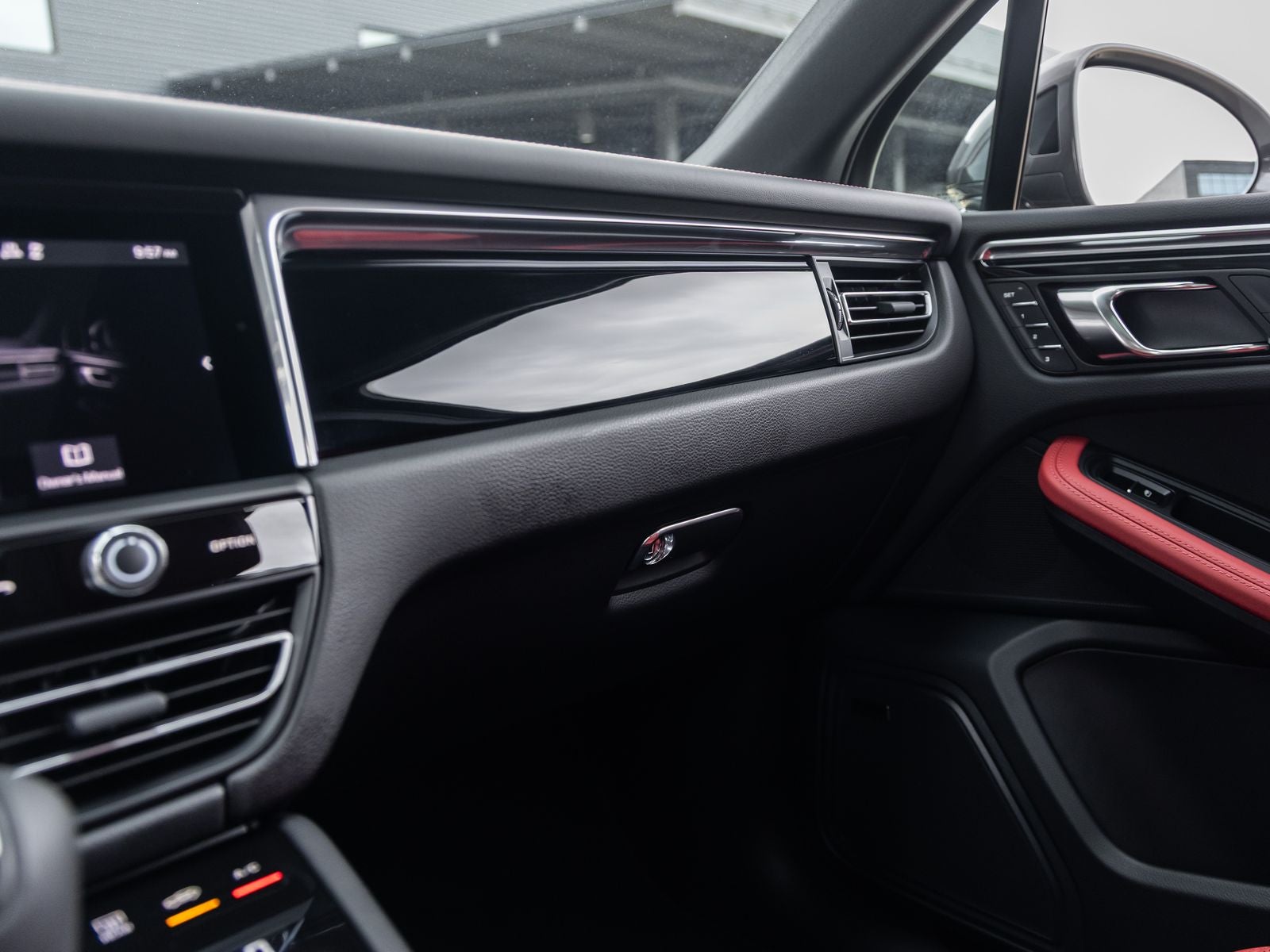2026 Porsche Macan T