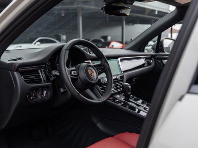 2026 Porsche Macan T
