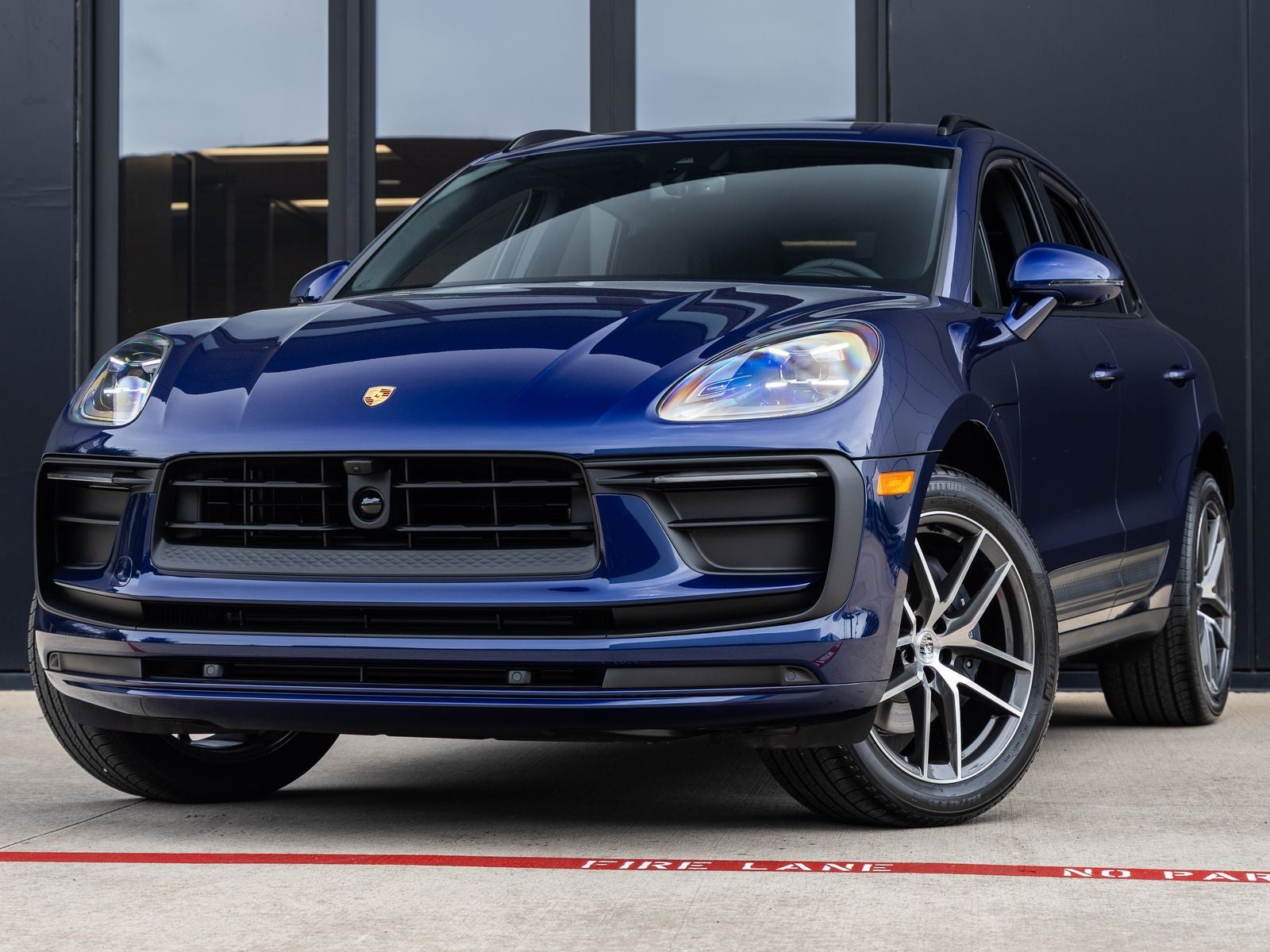 2026 Porsche Macan AWD