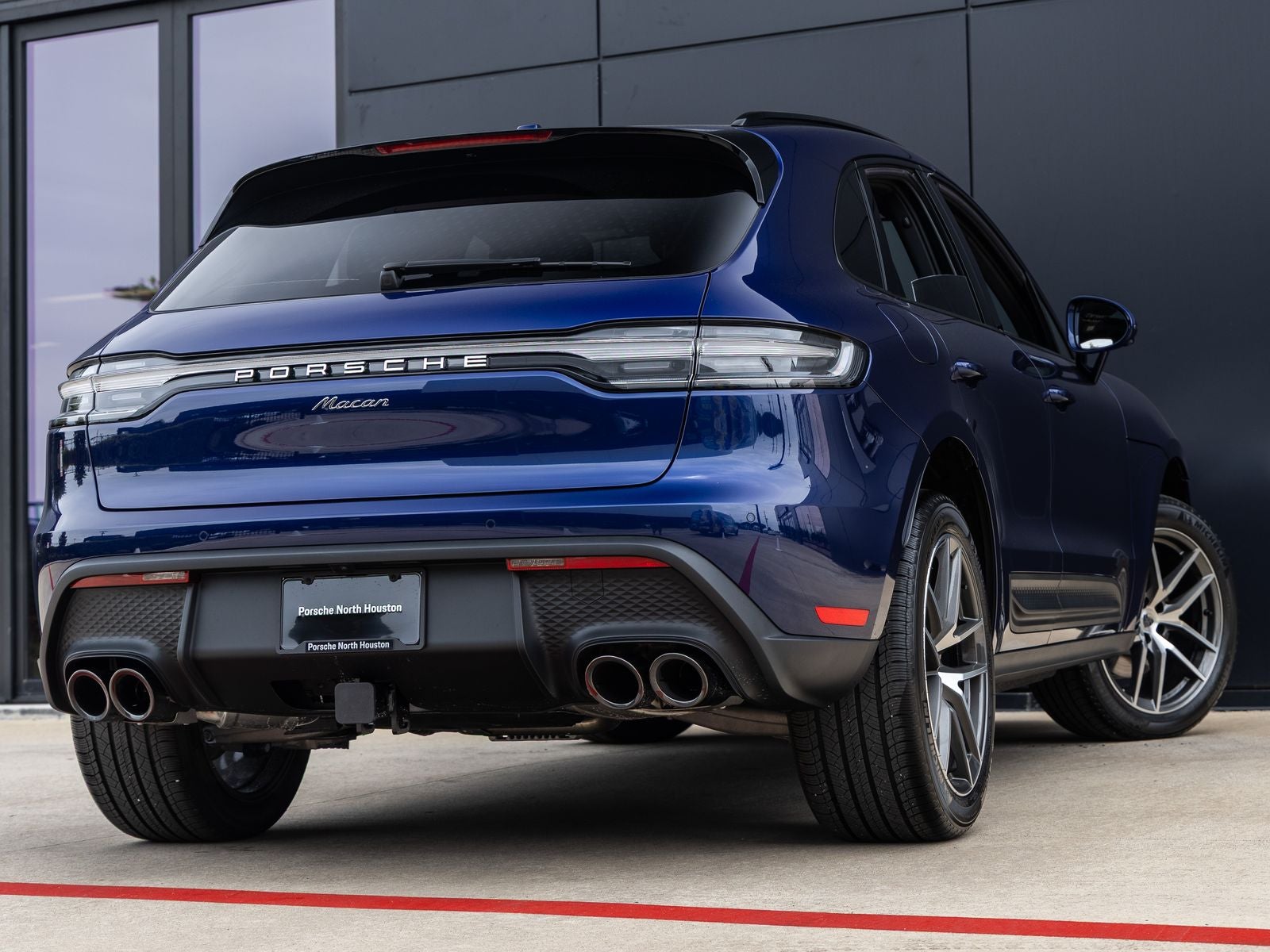 2026 Porsche Macan AWD