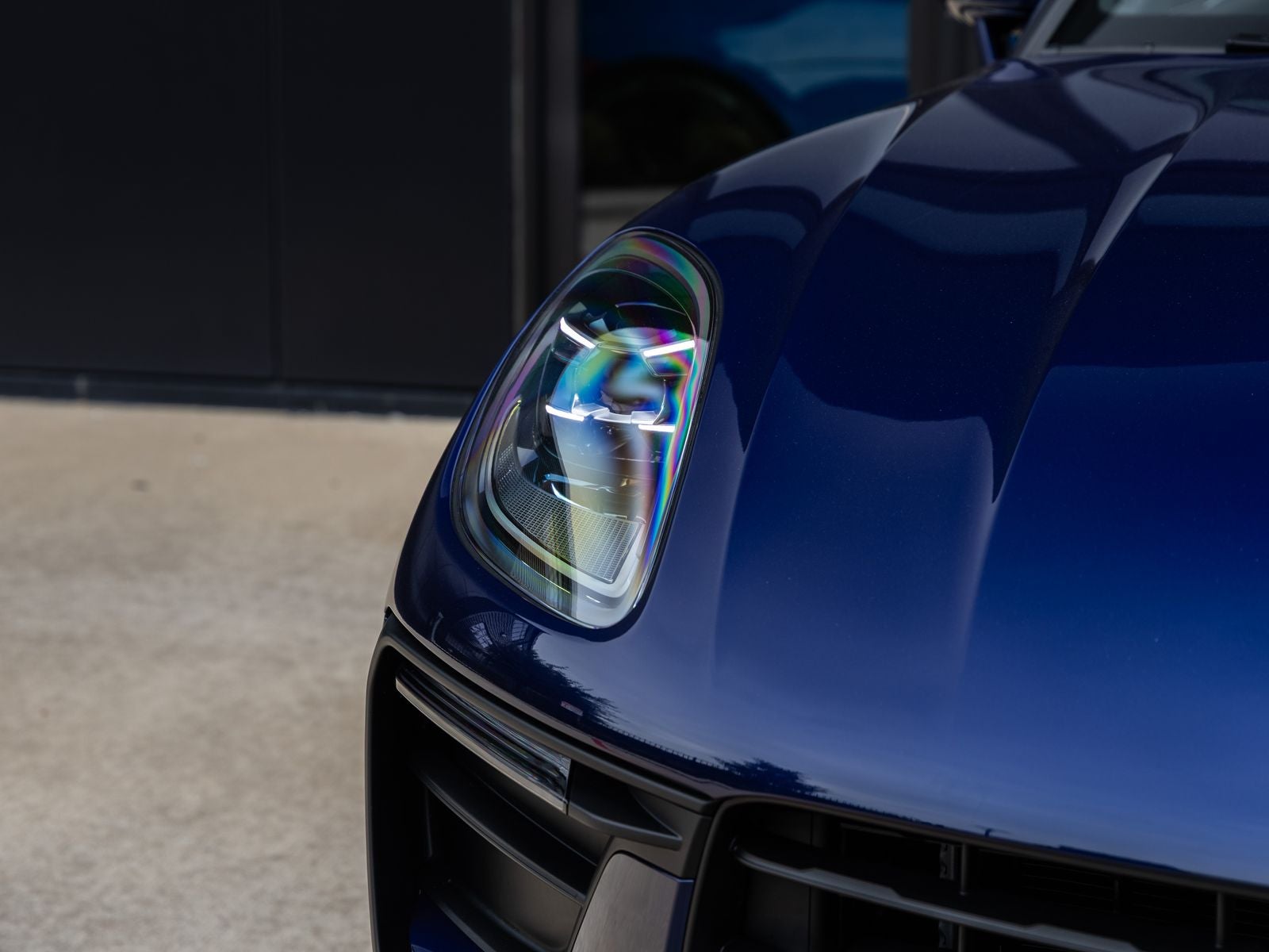 2026 Porsche Macan AWD