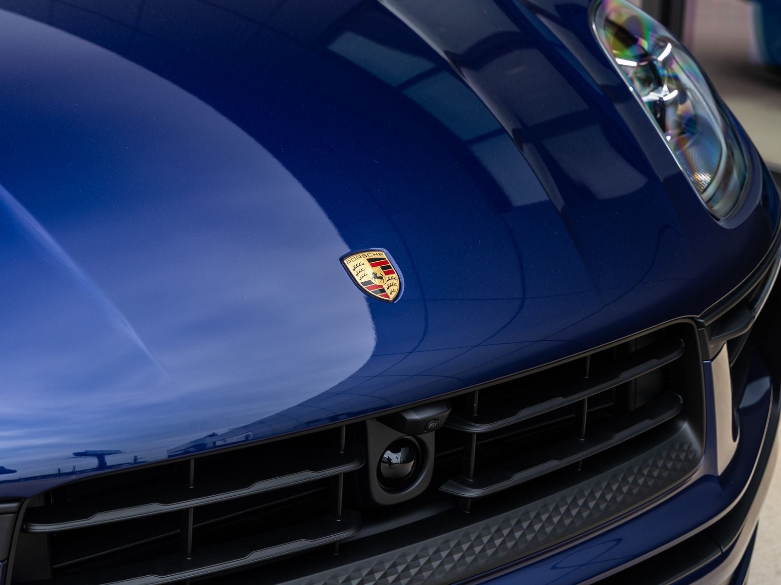 2026 Porsche Macan AWD