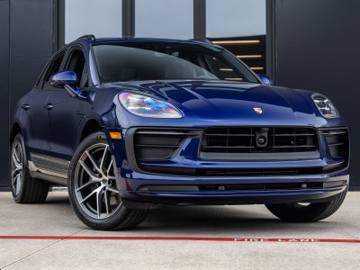 2026 Porsche Macan AWD