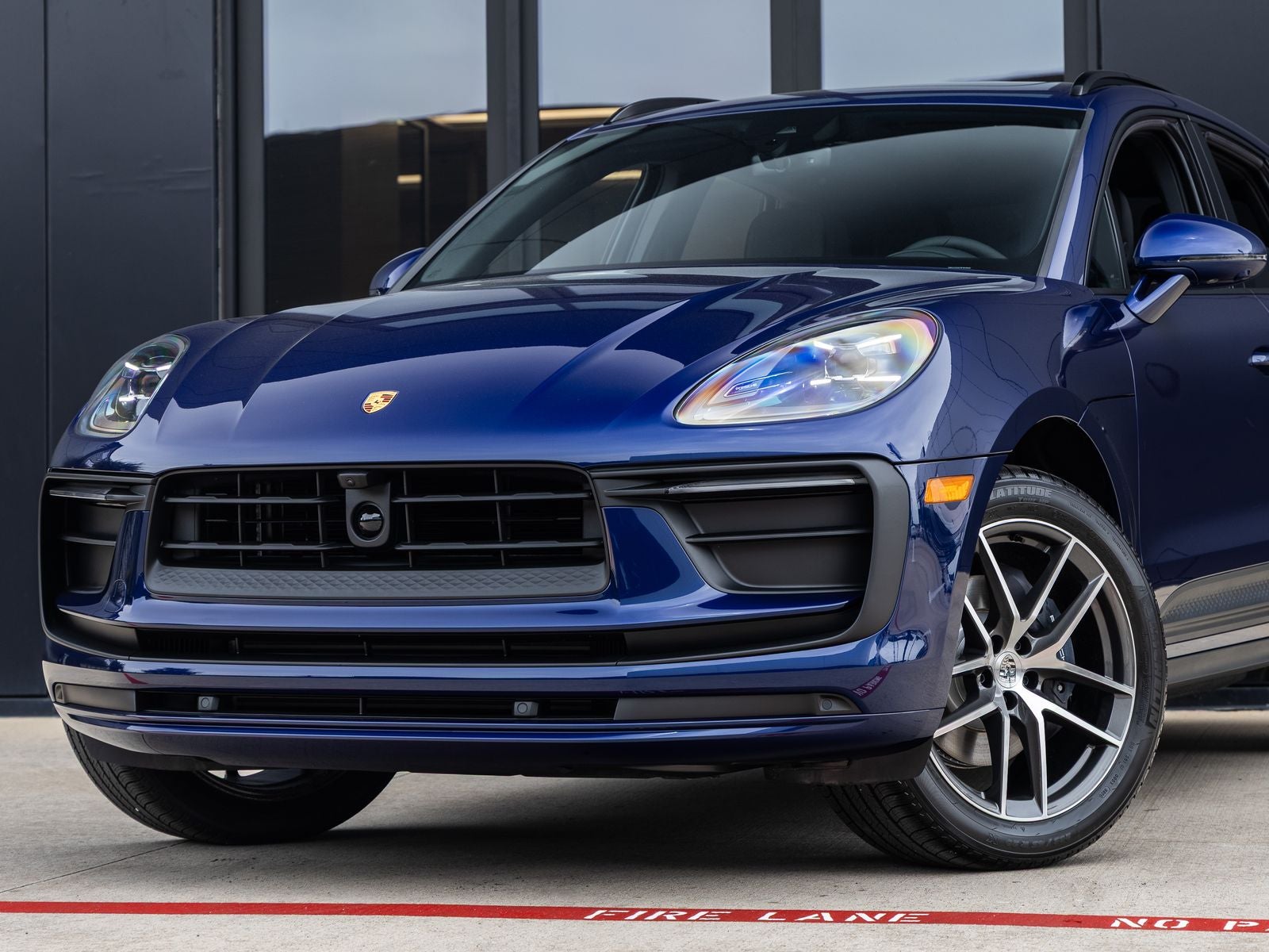 2026 Porsche Macan AWD