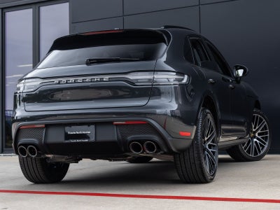 2026 Porsche Macan AWD
