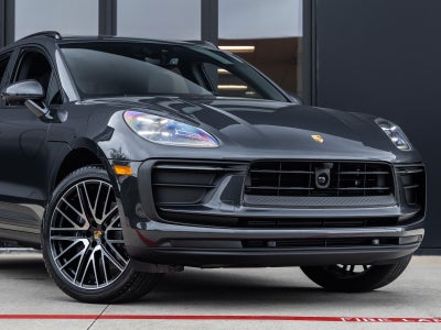2026 Porsche Macan AWD