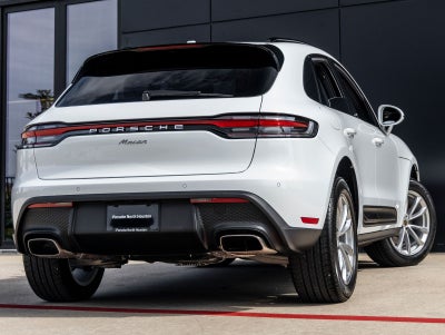 2026 Porsche Macan AWD