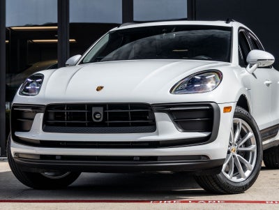 2026 Porsche Macan AWD