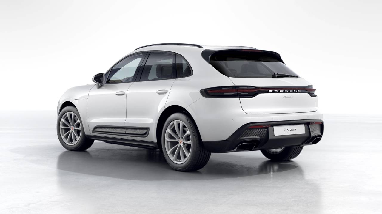 2026 Porsche Macan AWD