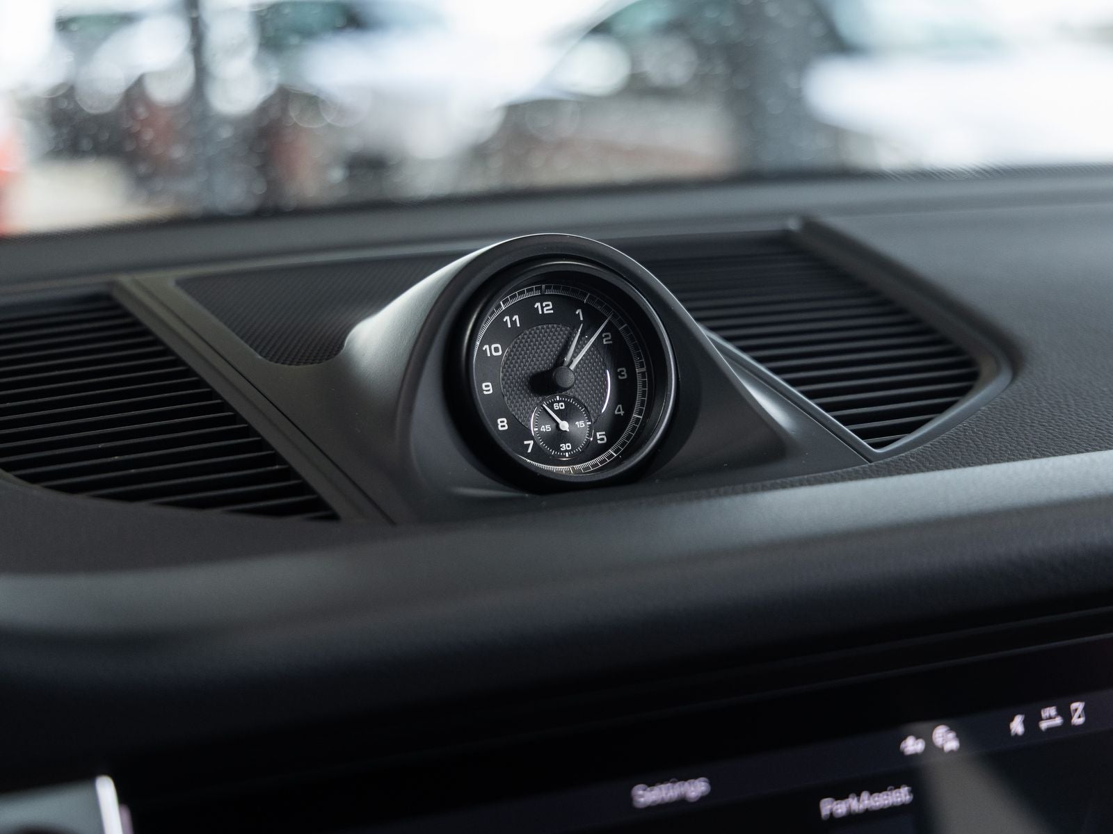 2026 Porsche Macan AWD