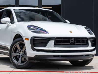 2026 Porsche Macan AWD