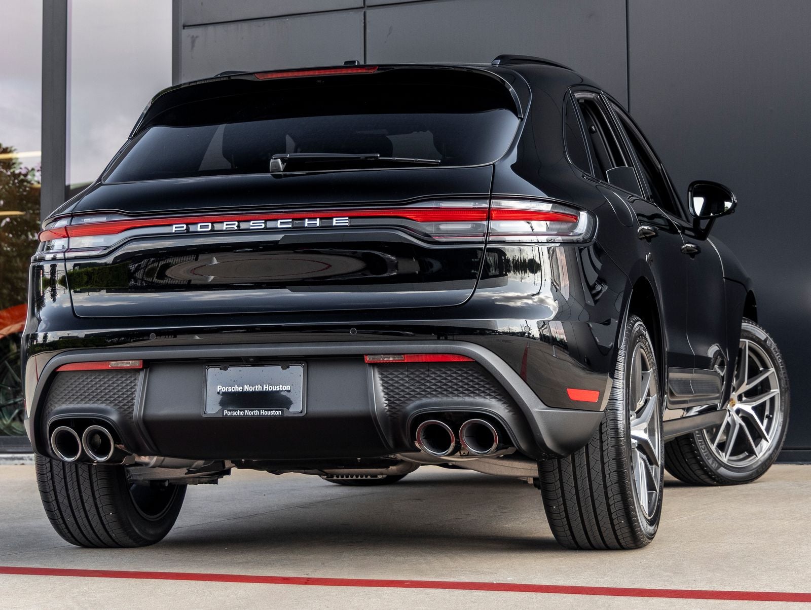2026 Porsche Macan Macan