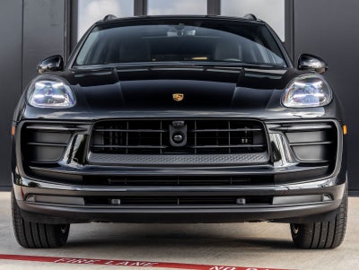 2026 Porsche Macan Macan