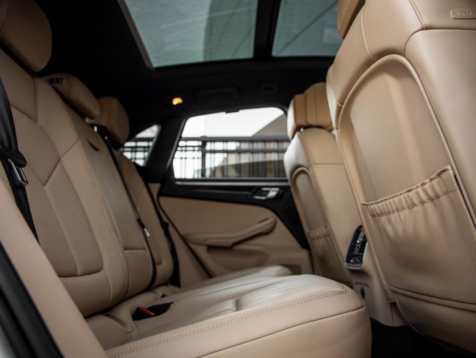 2023 Porsche Macan Macan (MY23)