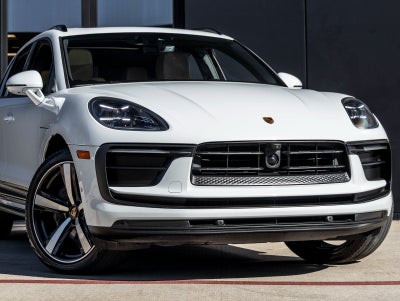 2023 Porsche Macan Macan (MY23)