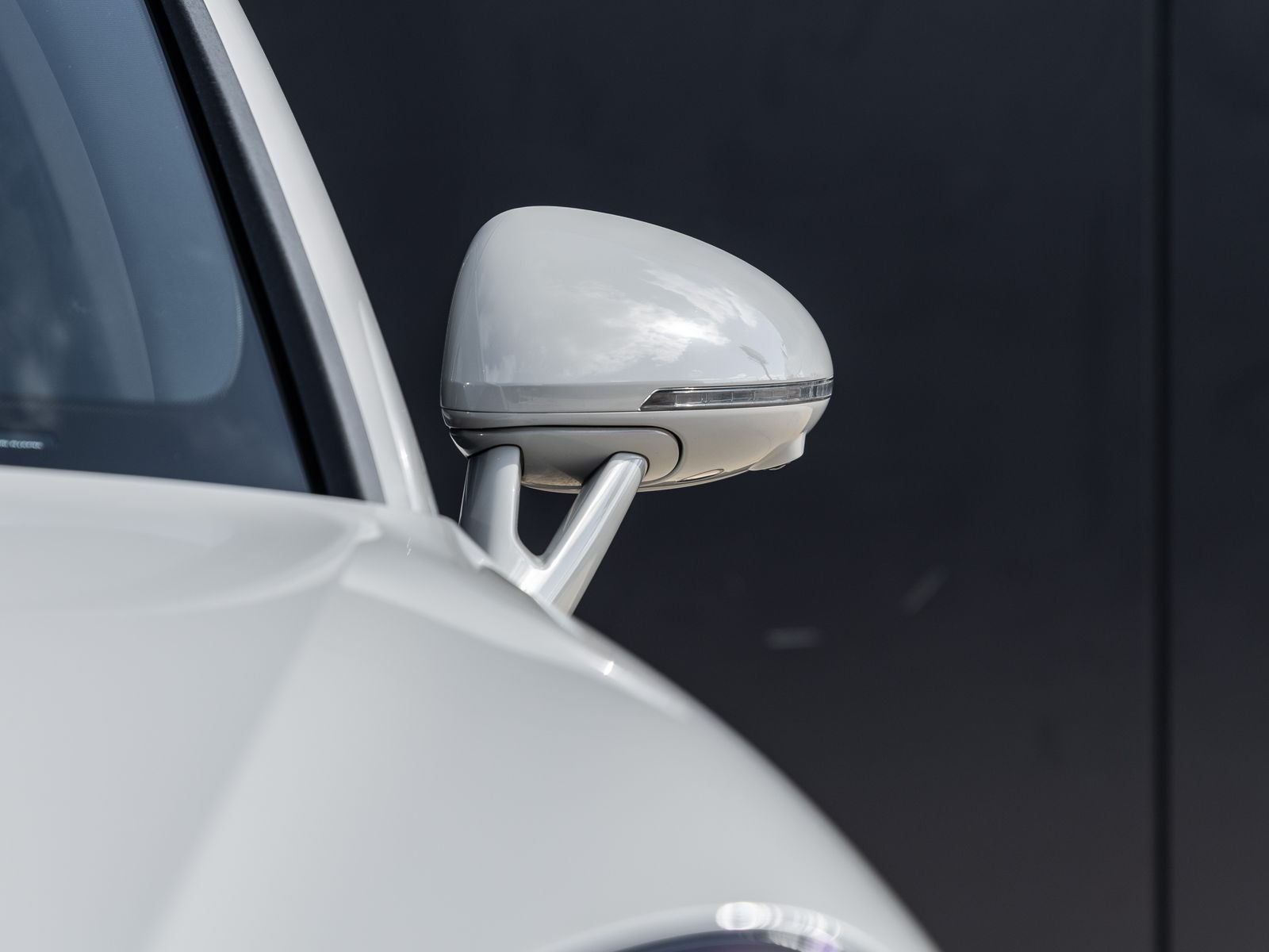 2023 Porsche Macan Macan