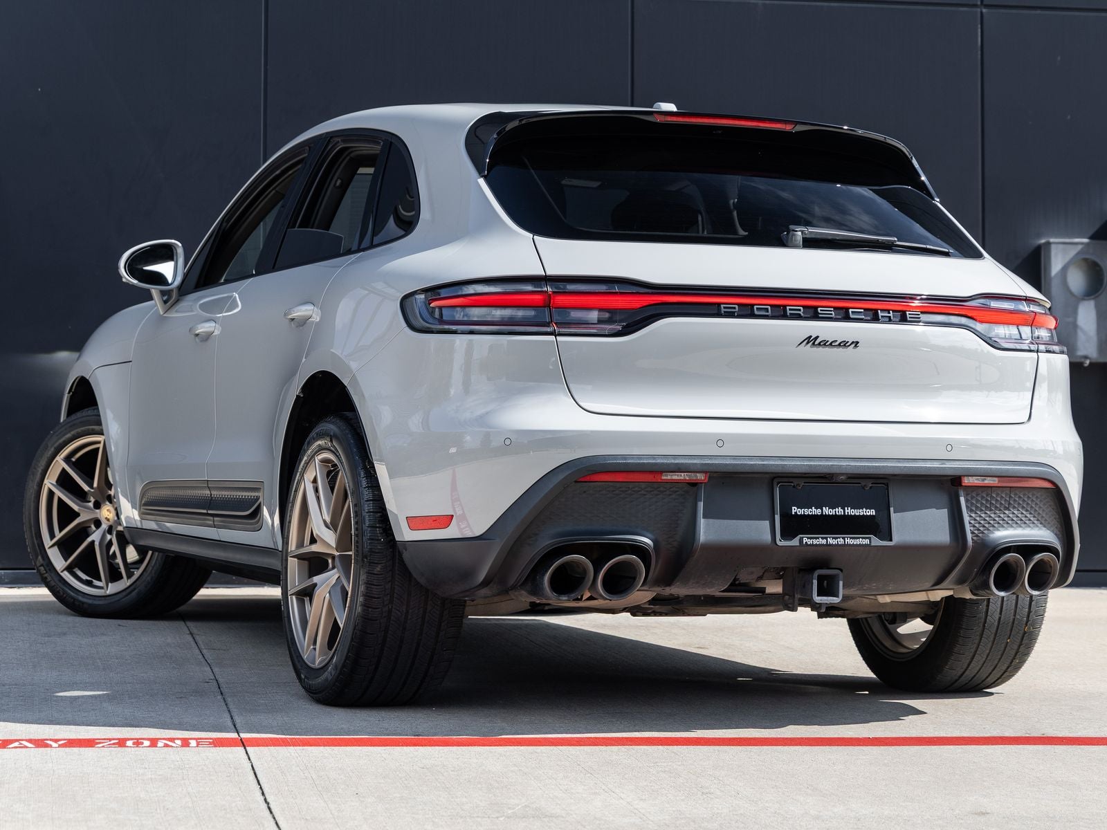 2023 Porsche Macan Macan