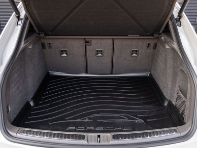 2023 Porsche Macan Macan