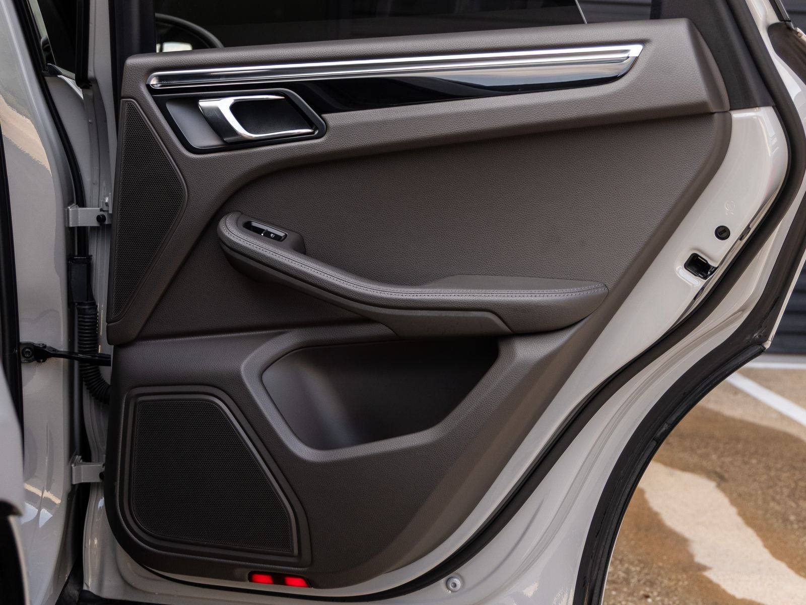 2023 Porsche Macan Macan
