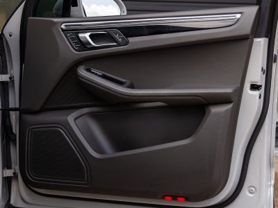 2023 Porsche Macan Macan