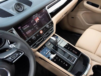 2025 Porsche Macan Macan