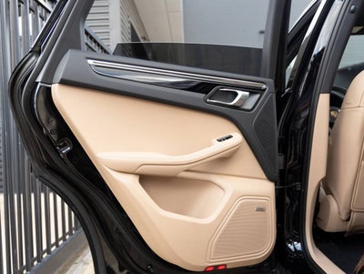 2025 Porsche Macan Macan