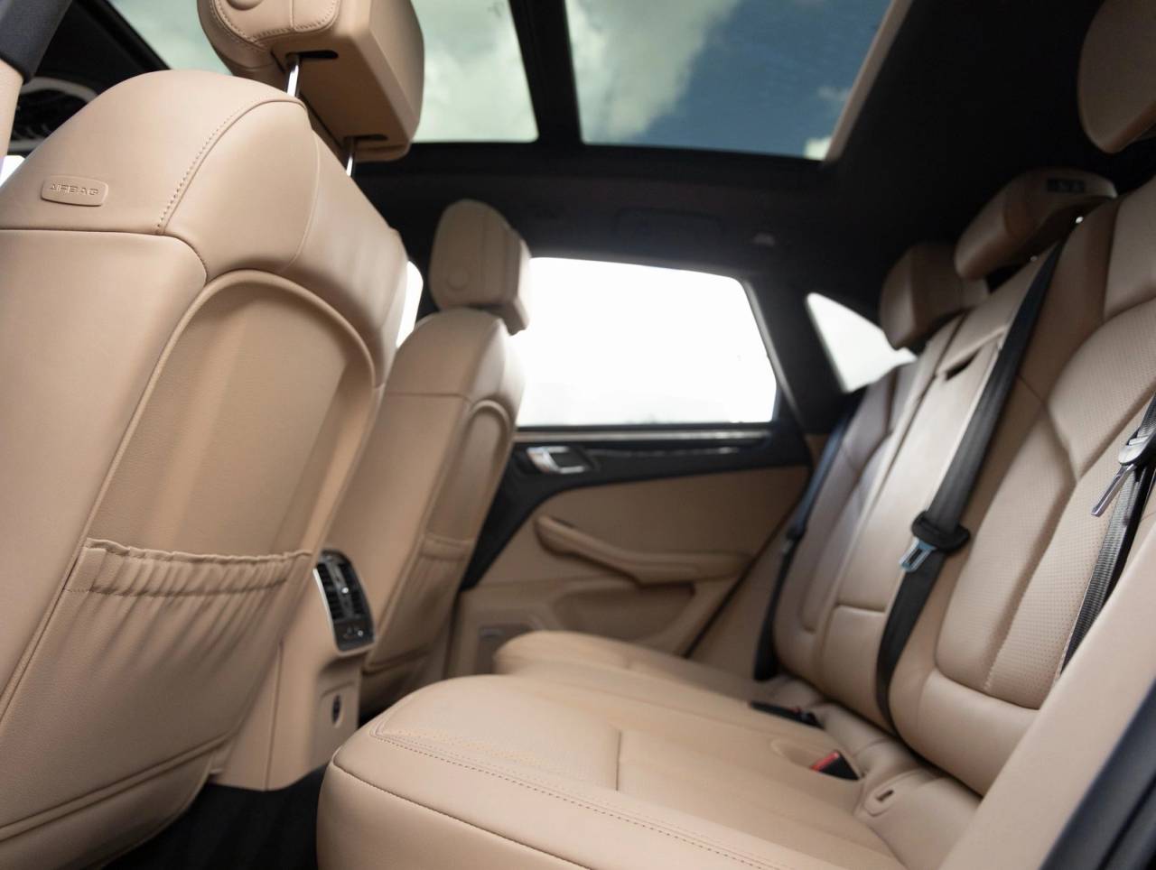 2025 Porsche Macan Macan