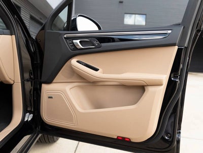 2025 Porsche Macan Macan