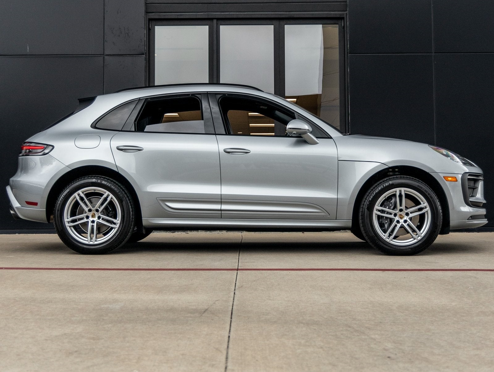 2025 Porsche Macan Macan