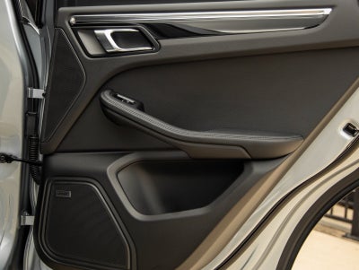 2025 Porsche Macan Macan