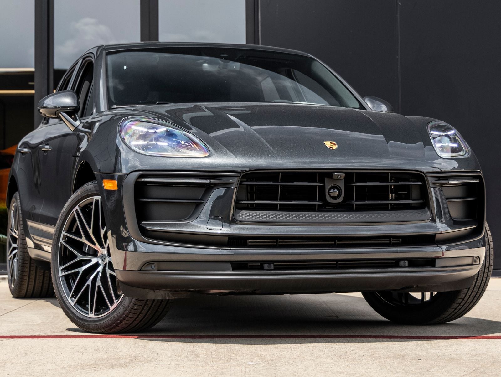 2026 Porsche Macan Base