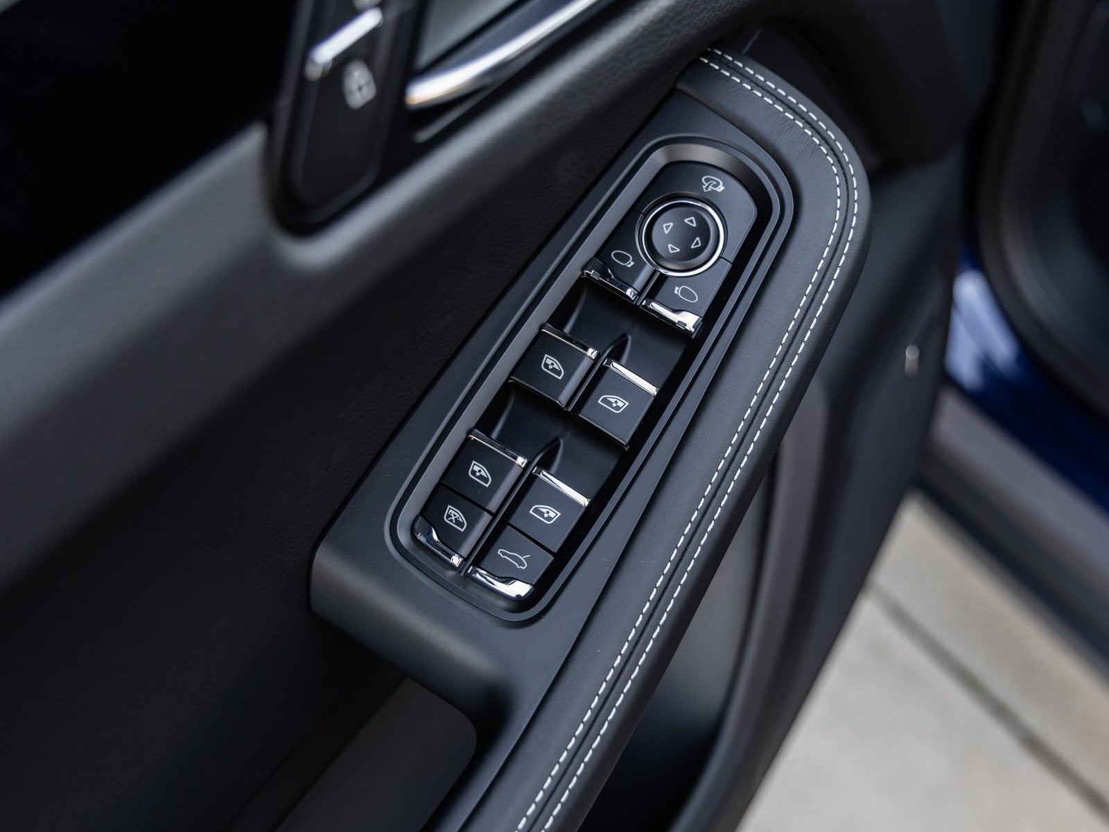 2026 Porsche Macan Macan T