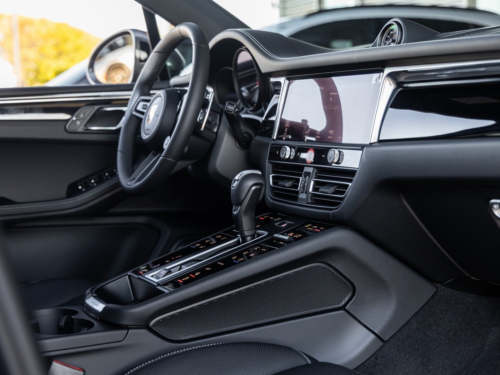 2026 Porsche Macan Macan T