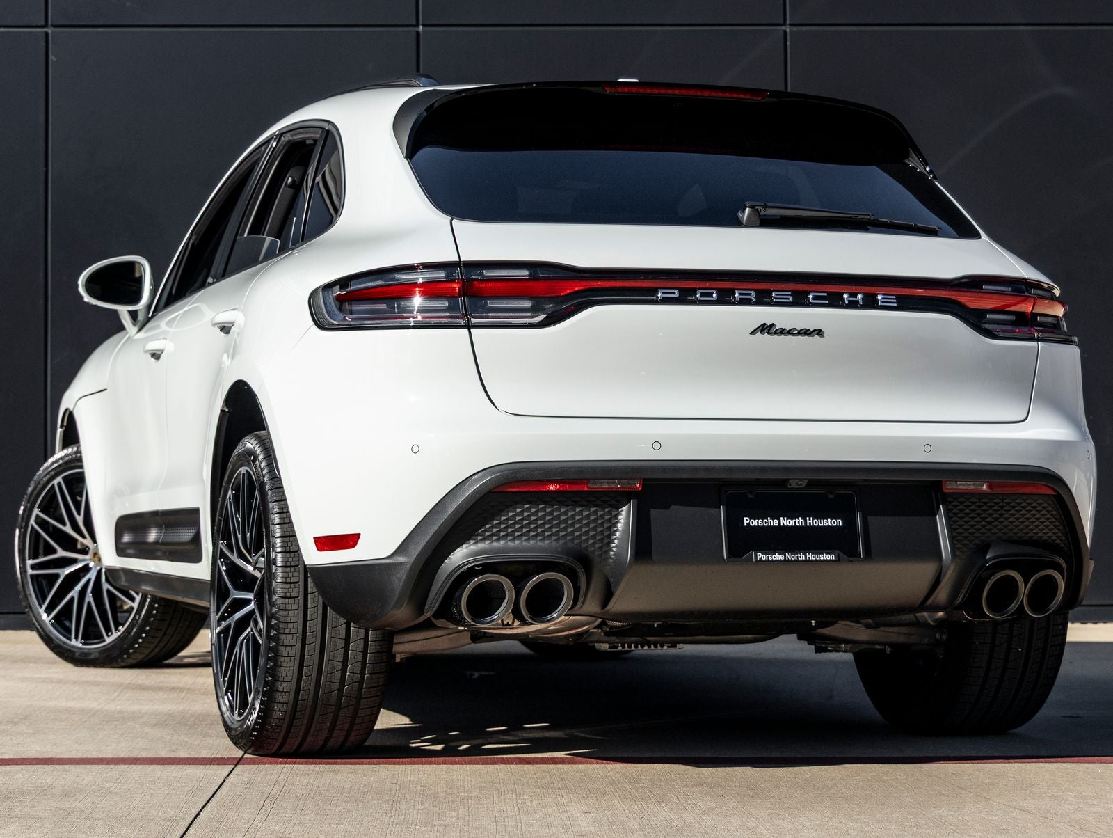 2026 Porsche Macan Macan
