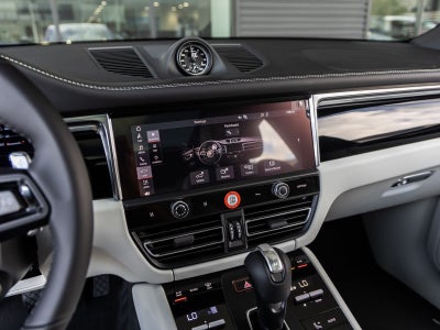 2026 Porsche Macan Macan T