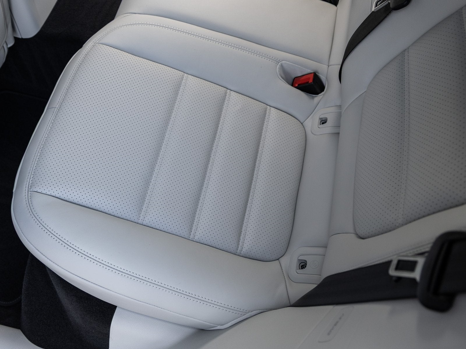 2026 Porsche Macan Macan T