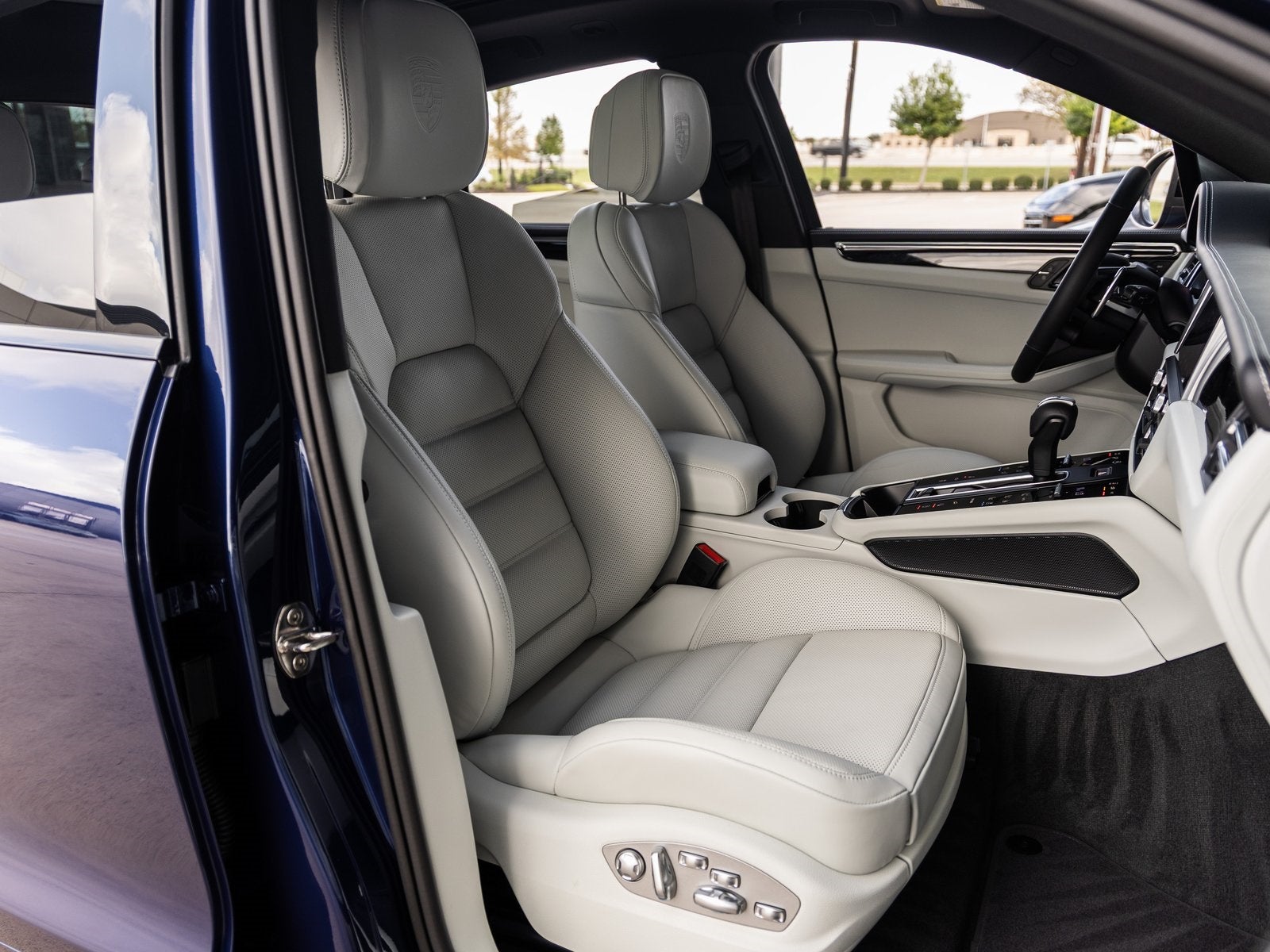 2026 Porsche Macan Macan T