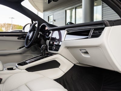 2026 Porsche Macan Macan T