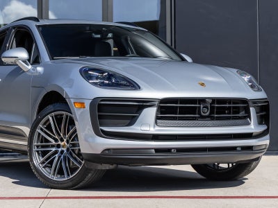 2026 Porsche Macan Macan