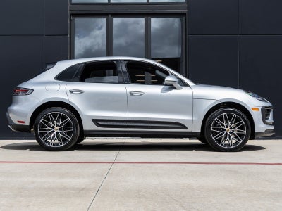 2026 Porsche Macan Macan
