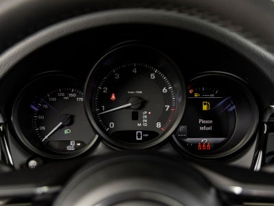 2026 Porsche Macan AWD