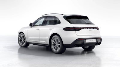 2026 Porsche Macan AWD