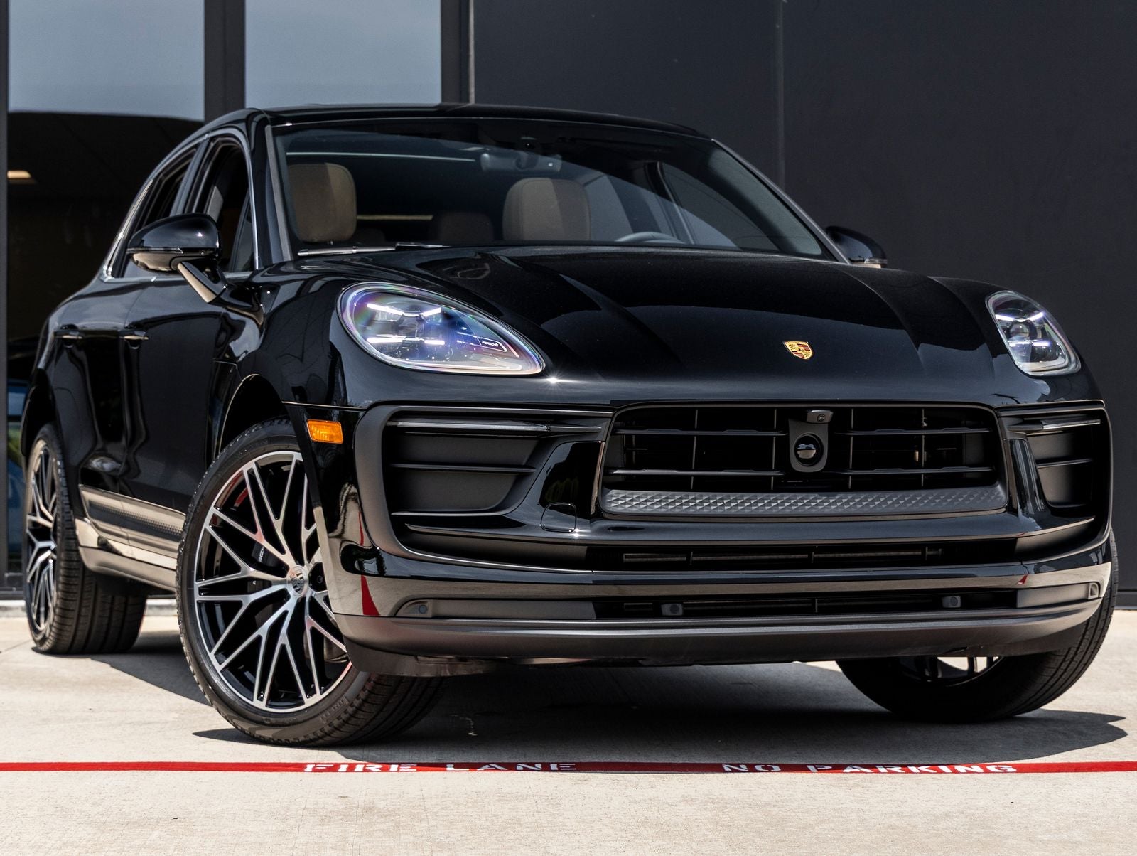 2026 Porsche Macan AWD